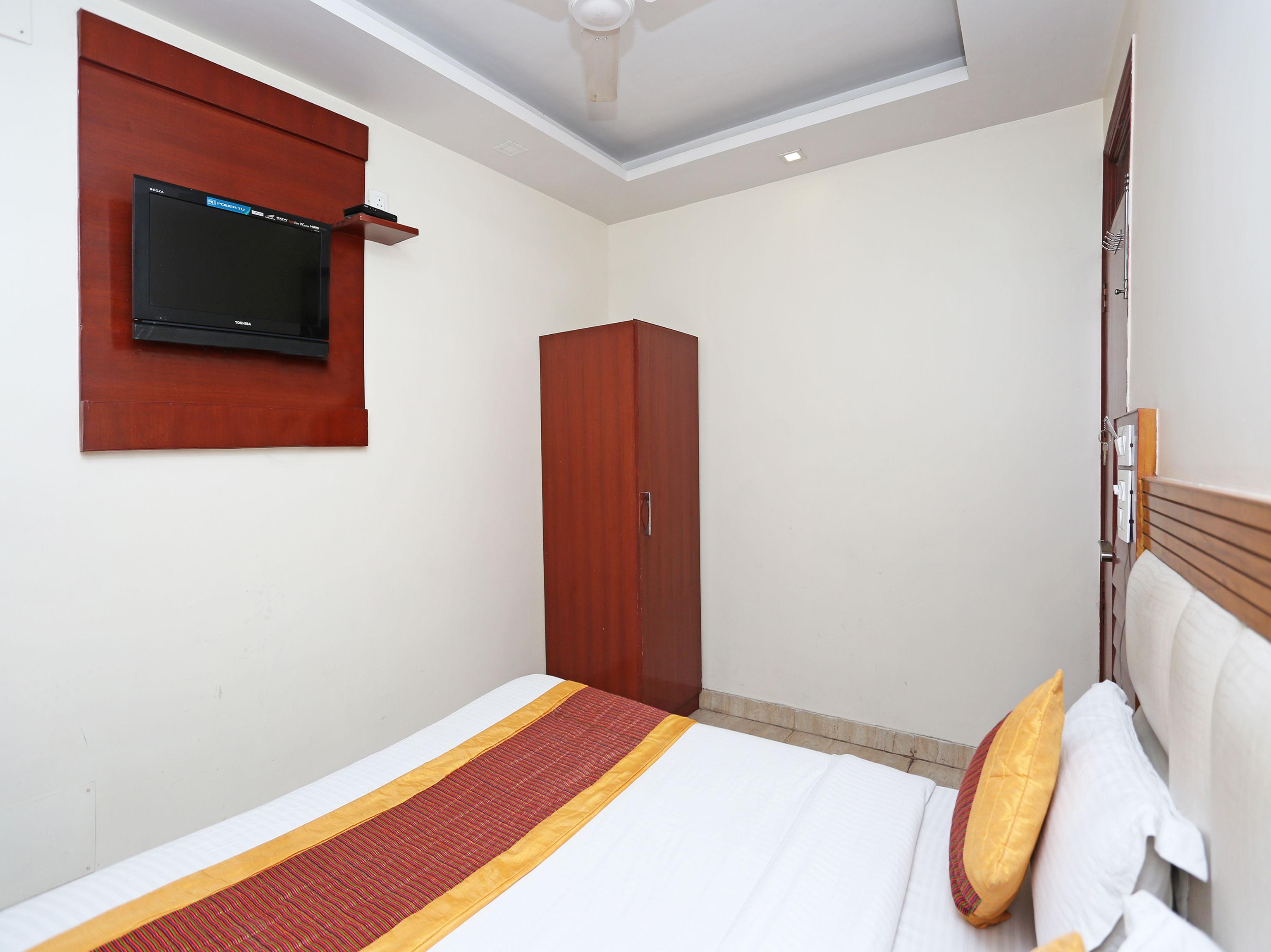 Oyo 6169 Hotel Prem Deluxe New Delhi Ngoại thất bức ảnh